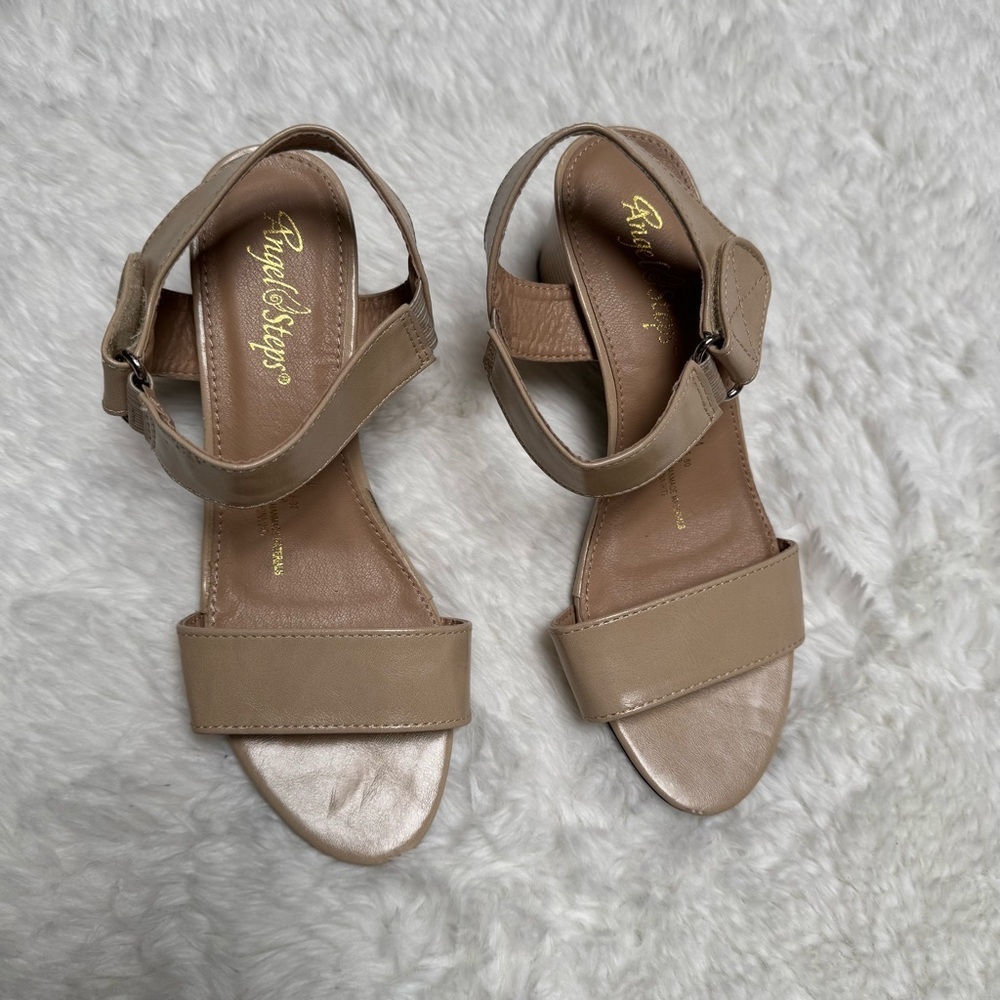 Angel Steps Beige Sandals Size 6
